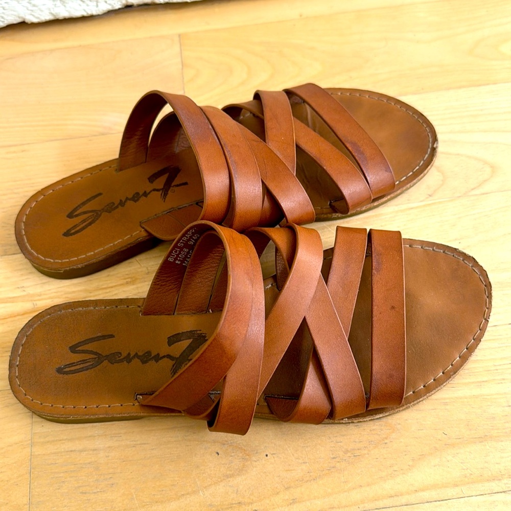 Seven7 light brown flat strappy sandals